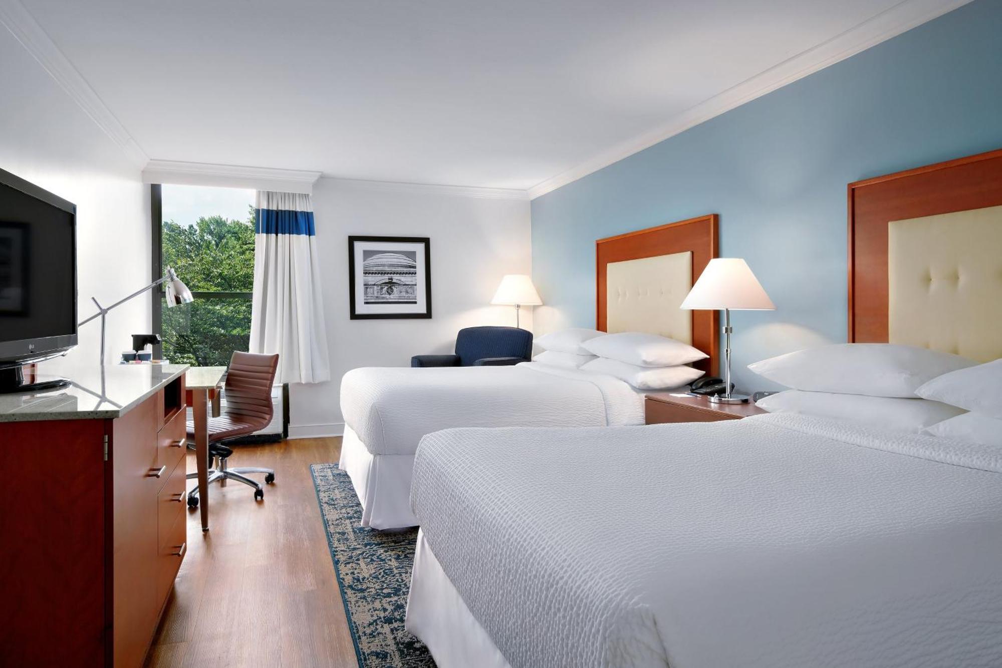 Four Points By Sheraton Richmond Airport Сандстон Экстерьер фото